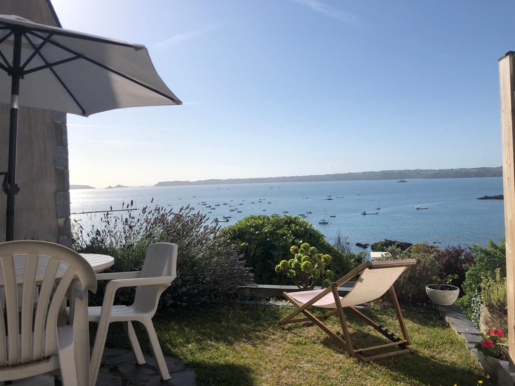 Maisonnette Pour 2 Personnes - Vue Mer - Plage A 100 Metres Ploubazlanec Exterior photo